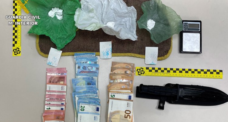 La Guardia Civil detiene a dos personas por tráfico de cocaína en Magán
