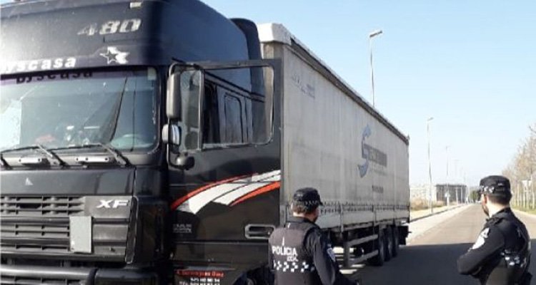 Talavera se adhiere a la campaña de control de camiones y autobuses