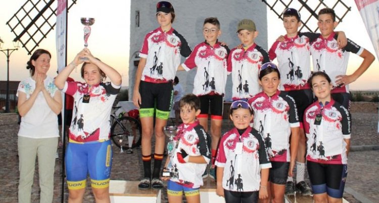 Camuñas da a conocer a los campeones de Castilla-La Mancha de Escuelas de Ciclismo