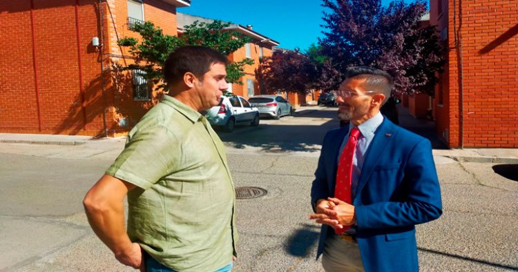 Jorge Moreno mantiene una reunión de trabajo con el alcalde de Villacañas
