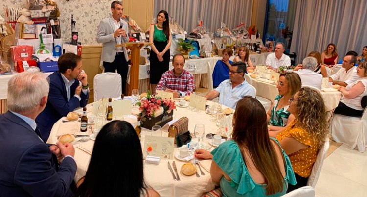 La Asociación ATAEM celebra su cena benéfica coincidiendo con el veinte aniversario