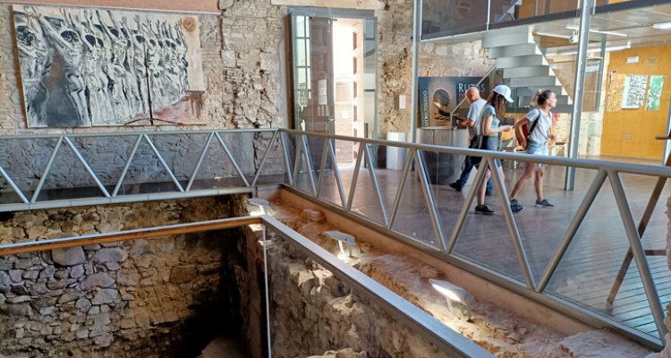 Las Cuevas de Hércules de Toledo acogen la exposición colectiva ‘Arte sin fronteras’