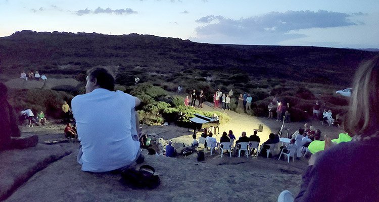 Unas 250 personas disfrutaron de un mágico encuentro cultural en Gredos