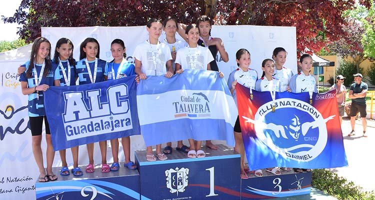 Cuatro nadadoras del EC Ciudad de Talavera, en el Nacional de Jaén