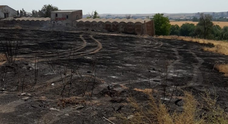 La Policía Nacional investiga las causas del incendio producido en Azucaica en Toledo