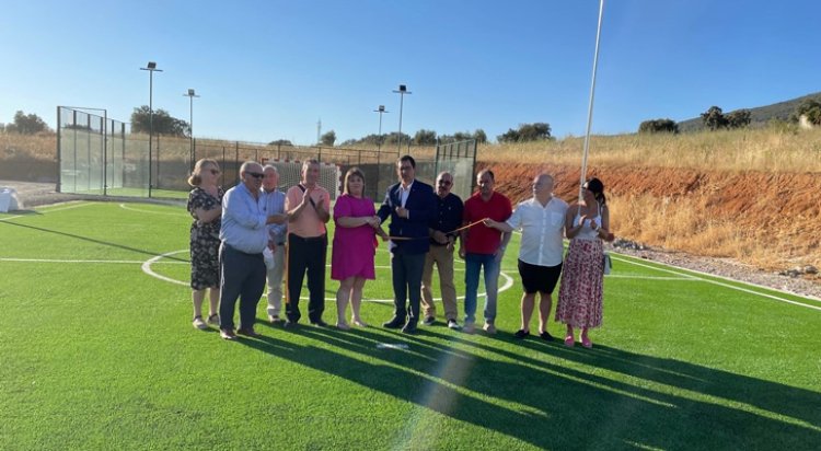 Javier Úbeda inaugura las nuevas instalaciones deportivas de Buenasbodas