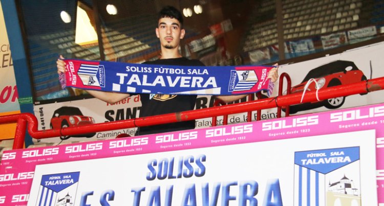 Jota, un ala-cierre madrileño que firma con el FS Talavera para reforzar la defensa