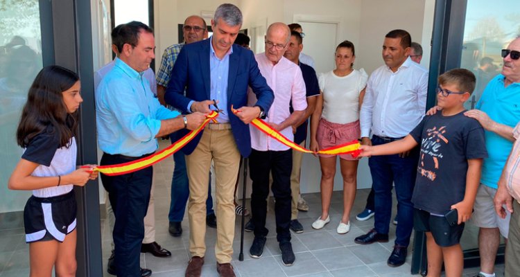 El presidente de la Diputación de Toledo inaugura la nueva piscina de Mohedas de la Jara
