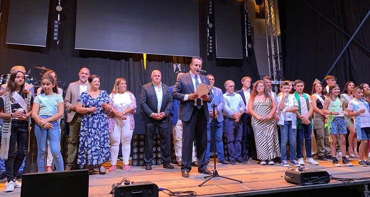 Roberto Gallegos oficia el pregón de las fiestas de Talavera la Nueva