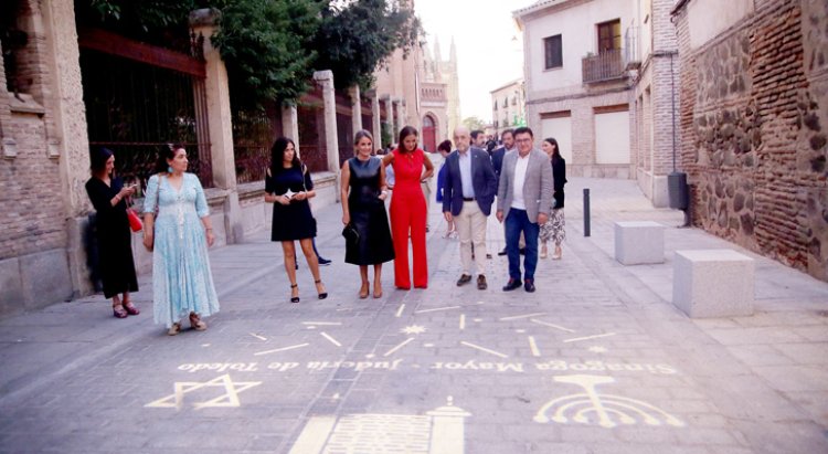 La ministra Reyes Maroto felicita a Toledo y a las Ciudades Patrimonio