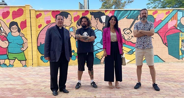 Madre de la Esperanza de Talavera inaugura una pista multideporte y un mural