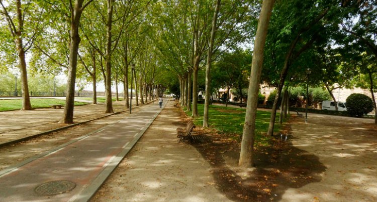 Talavera mejora el suelo de los parques ‘Joaquín Benito de Lucas’ y La Alameda