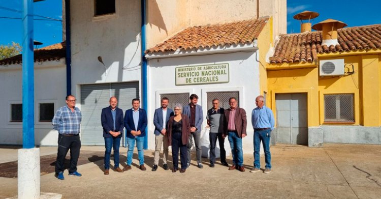 El consejero José Luis Escudero visita Los Navalmorales y Espinoso del Rey