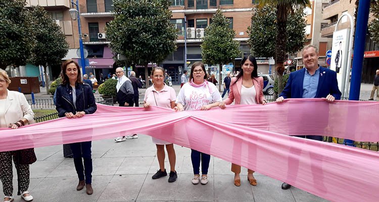 Talavera conmemora el Día Mundial de Lucha contra el Cáncer de Mama