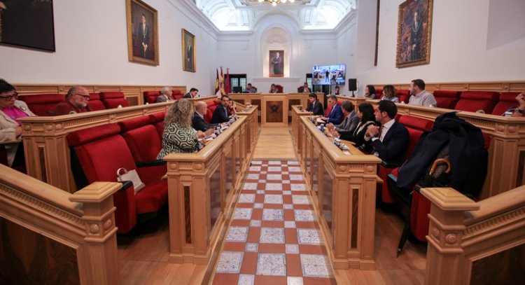 El pleno de Toledo pide por unanimidad que el Hospitalito del Rey sea residencia de mayores