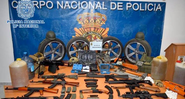 Los detenidos por secuestrar a un joven en Jaén, poseían armas robadas en Talavera