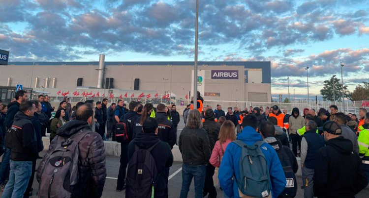 Masivo seguimiento de la primera jornada de huelga en la factoría de Airbus de Illescas