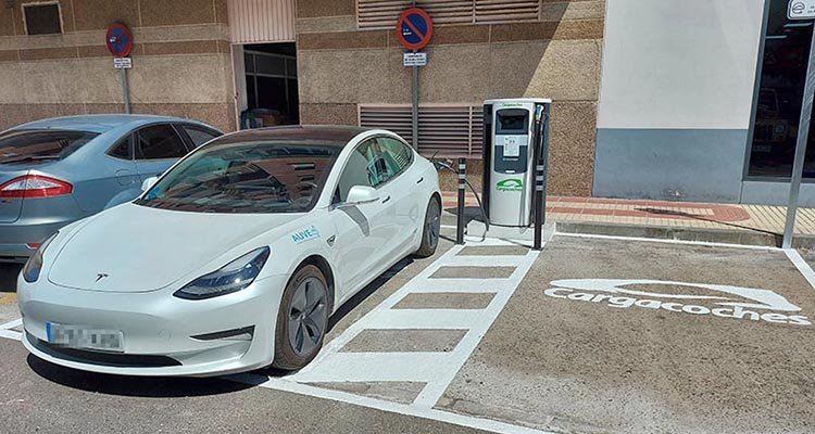 Talavera tendrá dos nuevos puntos de recarga de coches eléctricos