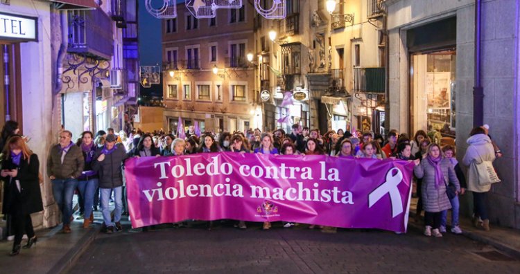 Las calles de Toledo se llenan para clamar por el fin de la violencia machista