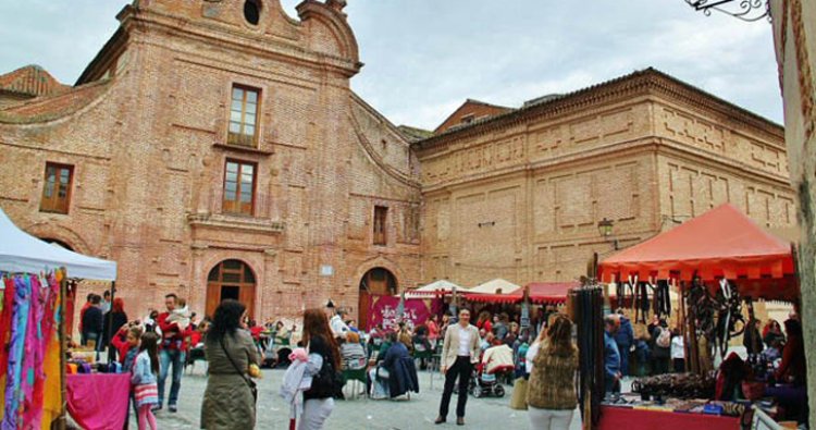 El Mercado de San Jerónimo de Talavera celebra su 25 cumpleaños con una edición de tres días