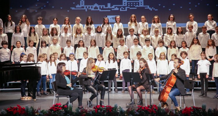 Cerca de 200 alumnos de la Escuela Municipal de Música arrancan la Navidad en Toledo