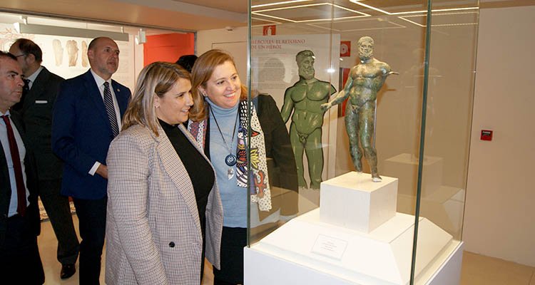 La reciente incorporación de la estatua de bronce de Hércules supone otro atractivo más para visitar el Museo Ruiz de Luna de Talavera.