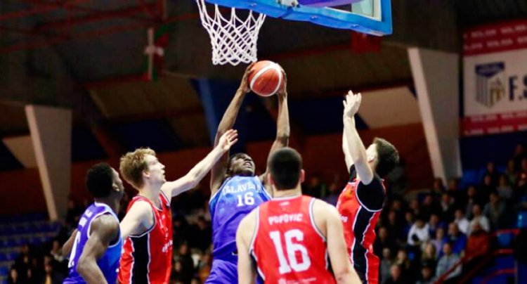 El Baloncesto Talavera sigue sin encontrarse y cayó derrotado ante el Basket Navarra