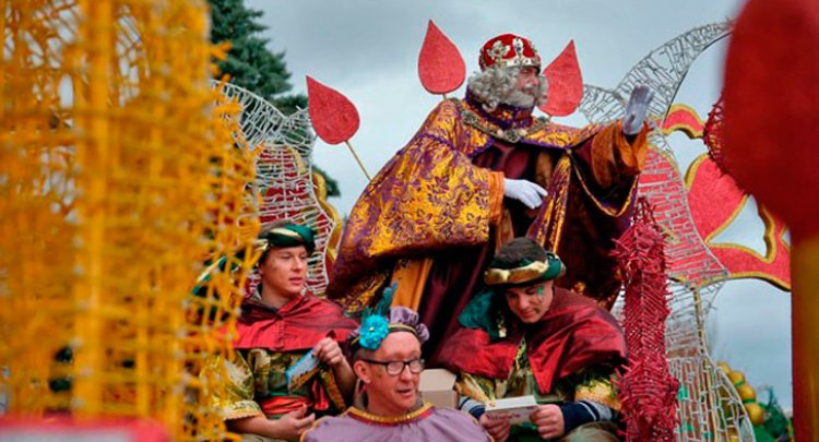 Nueve carrozas y ocho pasacalles participarán en la Cabalgata de Reyes de Toledo