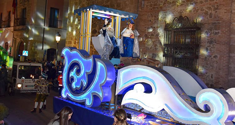 La magia de los Reyes Magos inunda las calles de Talavera