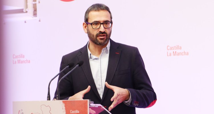 El PSOE advierte que tanto Paco Núñez como su proyecto ya está agotado
