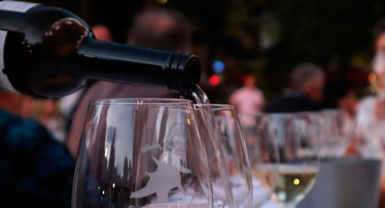 La Junta ofrecerá a los ayuntamientos de la región la celebración de catas de vino
