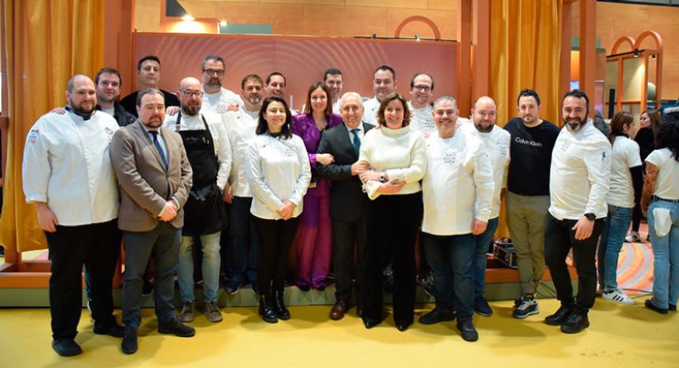 La Junta reconocerá con chaquetillas y placas a los 82 embajadores de la marca Raíz Culinaria