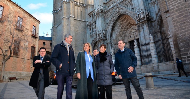 El Gobierno estudia colaborar en la restauración de la fachada sur de la Catedral de Toledo