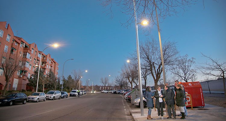 Inaugurada la nueva iluminación de la calle Río Bullaque de Toledo