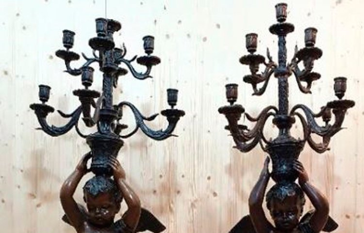 La Policía Nacional localiza en Toledo dos candelabros sustraídos de una vivienda de Torrent