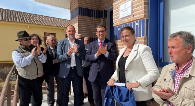 Cebolla inaugura su nueva biblioteca en un edificio adquirido por el Ayuntamiento