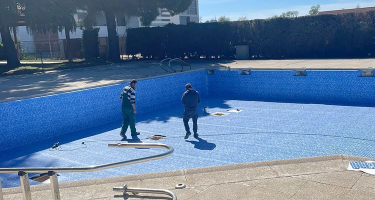 Trabajos de mejora en las piscinas municipales de Talavera