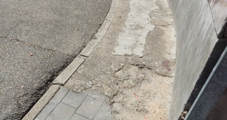 El AMPA de un colegio de Argés pide que se arreglen las calles cercanas al centro