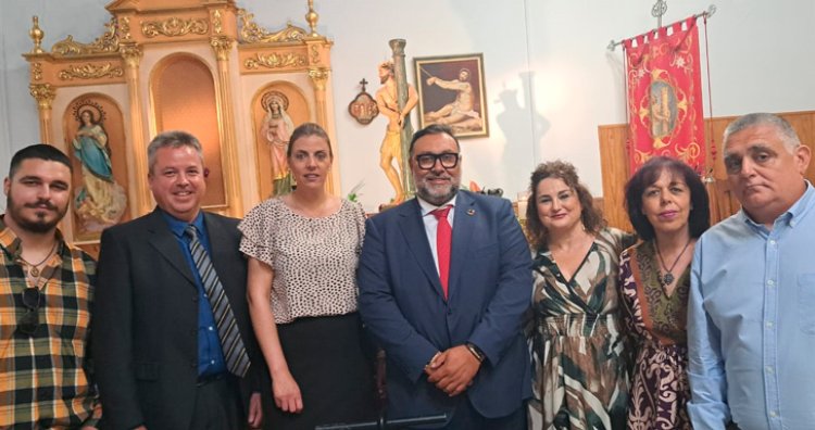 La diputada provincial Cristina Cebas participa en las fiestas del Cristo del Amparo de Azután