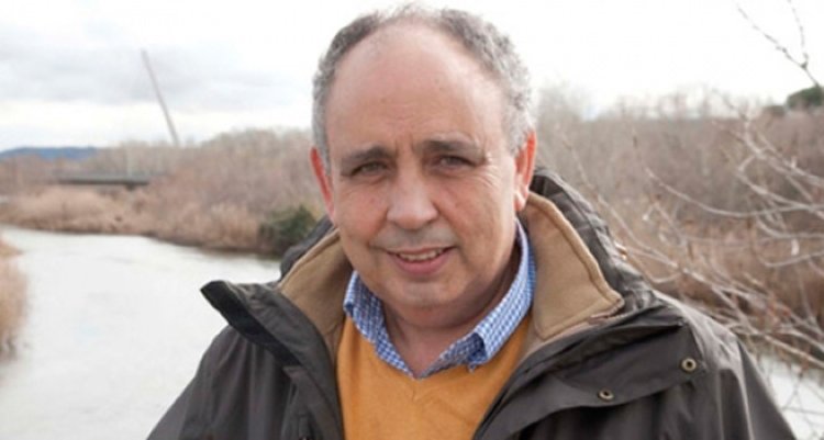 El talaverano Miguel Méndez-Cabeza presenta ‘Aldeas sin perros’, su última novela