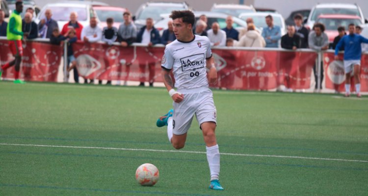 Mingo, el goleador del Illescas, está en la agenda de equipos de Primera y Segunda