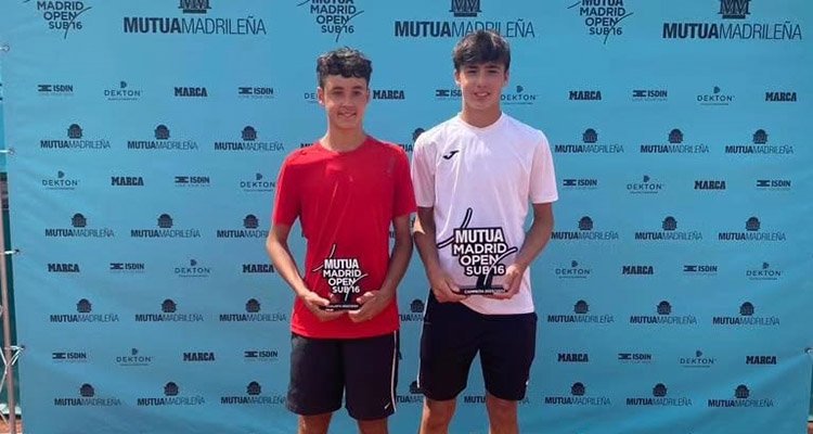 El toledano Quique Carrascosa gana el Mutua Madrid Open de Tenis de Pamplona