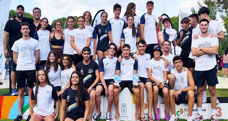 El EC Ciudad de Talavera roza el pleno de podios en el Regional de natación