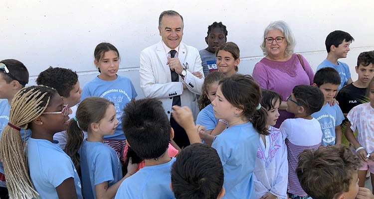 El alcalde de Talavera visita los Campamentos Urbanos