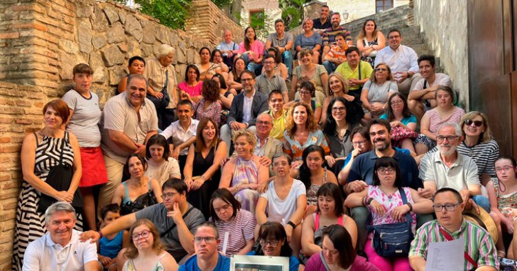 Down Toledo expone en la Cámara Bufa la muestra ‘Reencuentros’ integrada por 51 obras