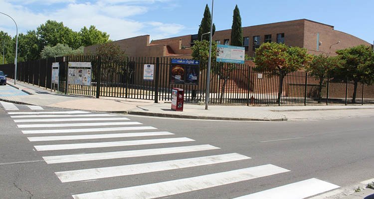 Habilitan dos nuevos pasos de peatones en Torrijos