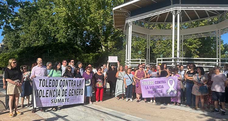 La división gobierno-oposición en Toledo, visible en la repulsa mensual del machismo