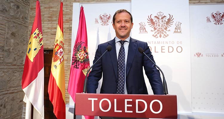 El alcalde de Toledo afirma haber estado a la altura en sus cien primeros días de mandato