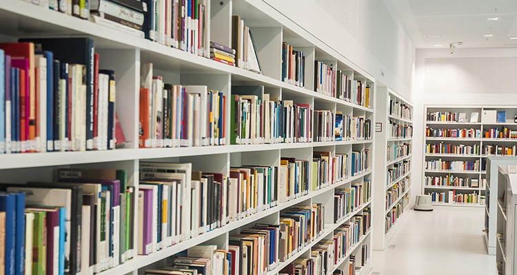Más de 200 bibliotecas de la región reciben fondos para mejorar su equipamiento