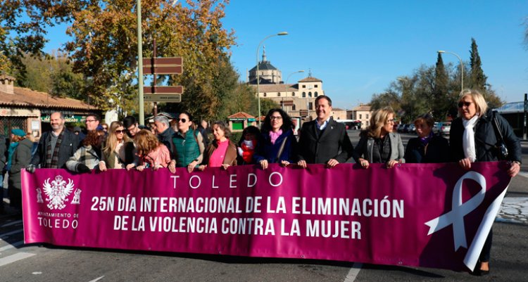 El Ayuntamiento de Toledo lamenta la división en la ciudad en este 25N
